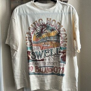Billabong Cream Tee with Vibrant Graphic